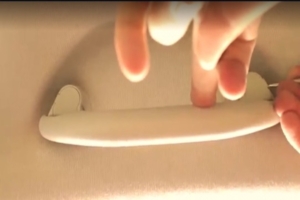 ¿Cómo pintar plásticos interiores del coche